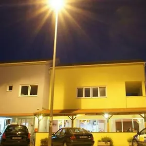 Gasthof Urnebes, Zadar